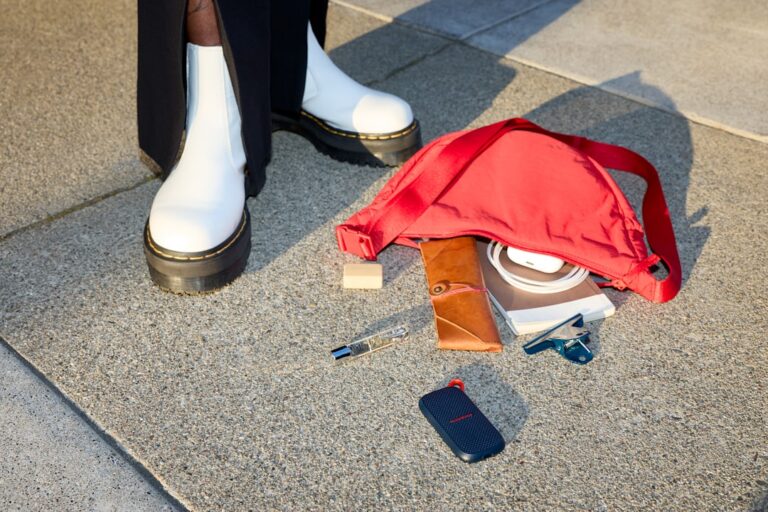 Must-Have Accessories for Stress-Free Travel Experiences